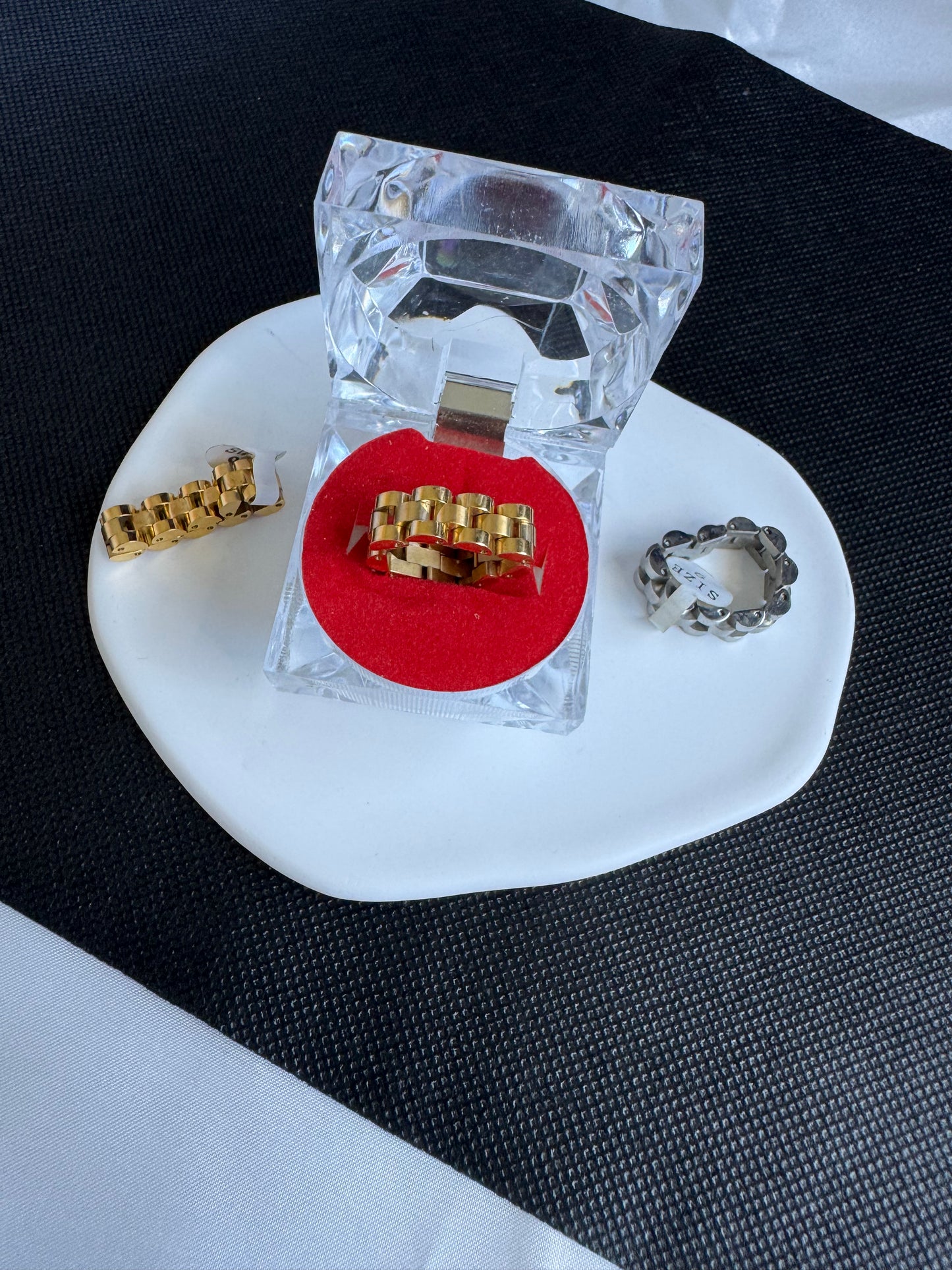 Ugu Ring