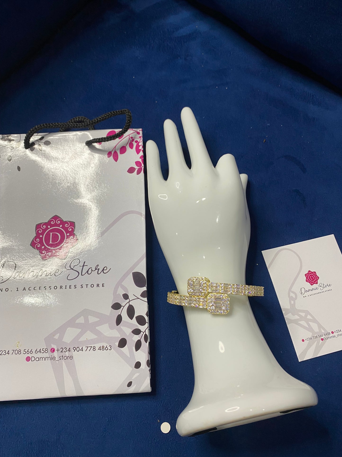 Sola Bangle